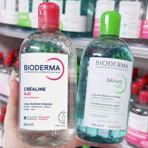 Hồng cho da thường, da nhạy cảm; Xanh cho da dầu, da mụn