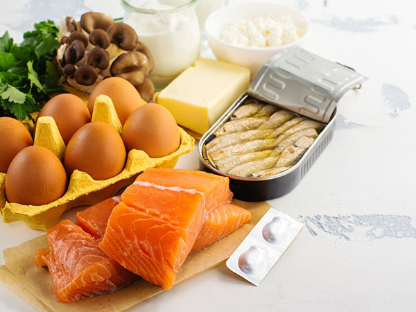Các thực phẩm như cá, trứng, sữa,... giúp bổ sung vitamin D cho cơ thể