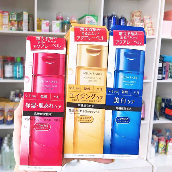 Nước hoa hồng Shiseido Aqualabel có 3 màu sắc với công dụng khác biệt