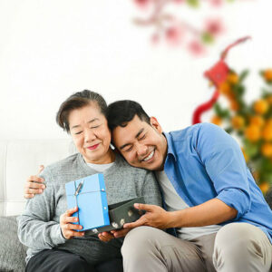 Là món quà tặng quý giá giúp bảo vệ sức khỏe, phòng ngừa biến chứng tai biến cho người lớn tuổi