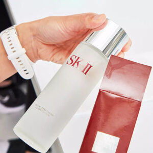 Nước hoa hồng SK-II giàu dưỡng chất cấp ẩm cho da